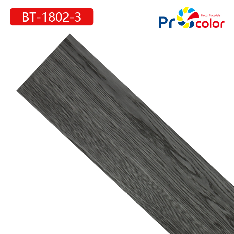 precio de fábrica diseño personalizado anti-arañazos auto adhesivo grano de madera lvt pvc piso de v