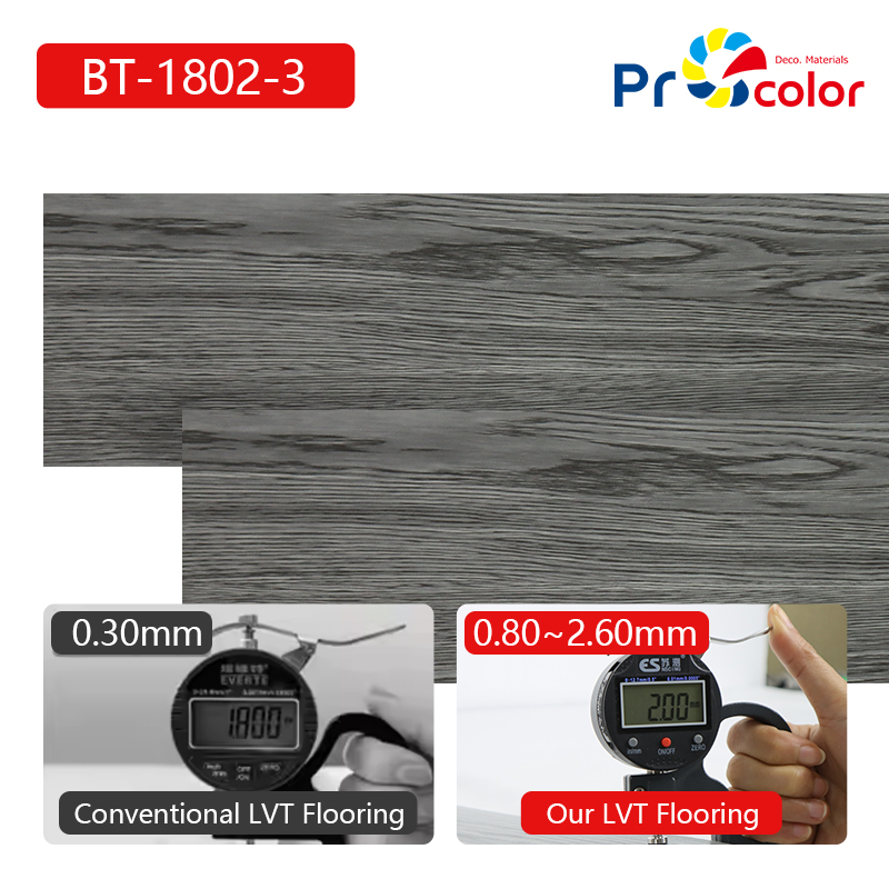 precio de fábrica diseño personalizado anti-arañazos auto adhesivo grano de madera lvt pvc piso de vinilo para sala de estar